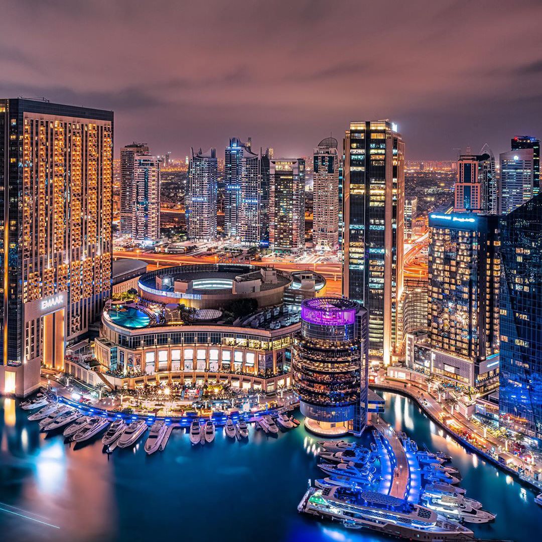 Luxury night club atmosphere in Dubai Marina